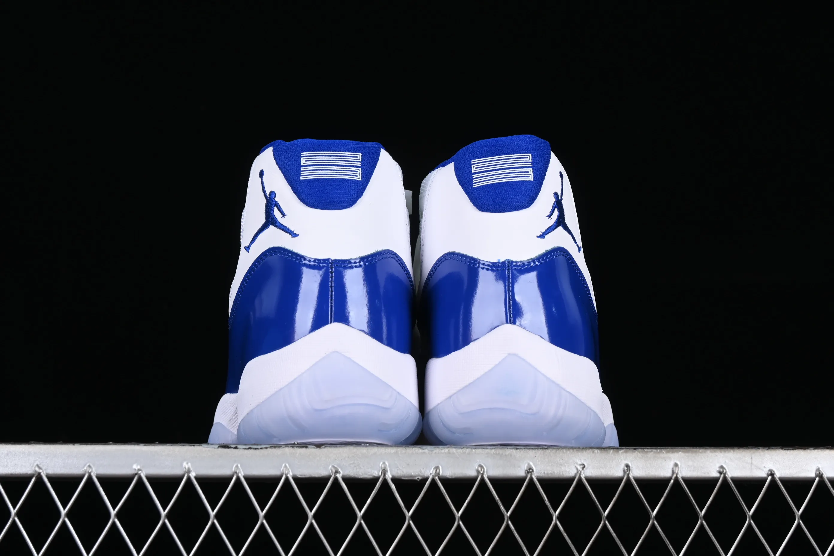 All categories Air Jordan Jordan series basketball shoes Air Jordan 11 P version Air Jordan 11 Retro "Concord Sketch" AJ11 Joe 11 white and blue real standard real carbon high-top basketball shoes CT8012-114